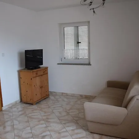 Appartement Blanusa A Povljana